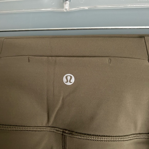 Limited Edition - Lululemon mesh leggings - Picture 7 of 7